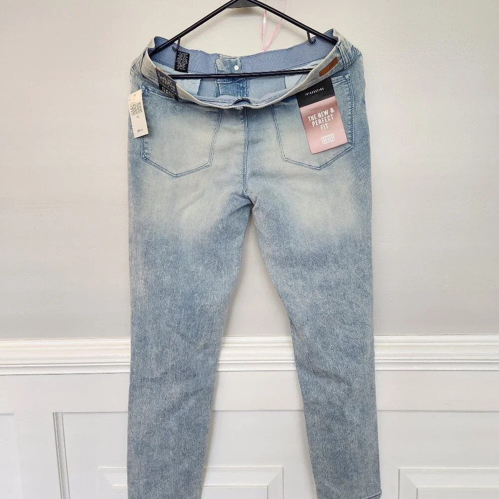 NWT Almost Famous Jeggings Waist Trainer Jean Juniors size 15 - Picture 7 of 8